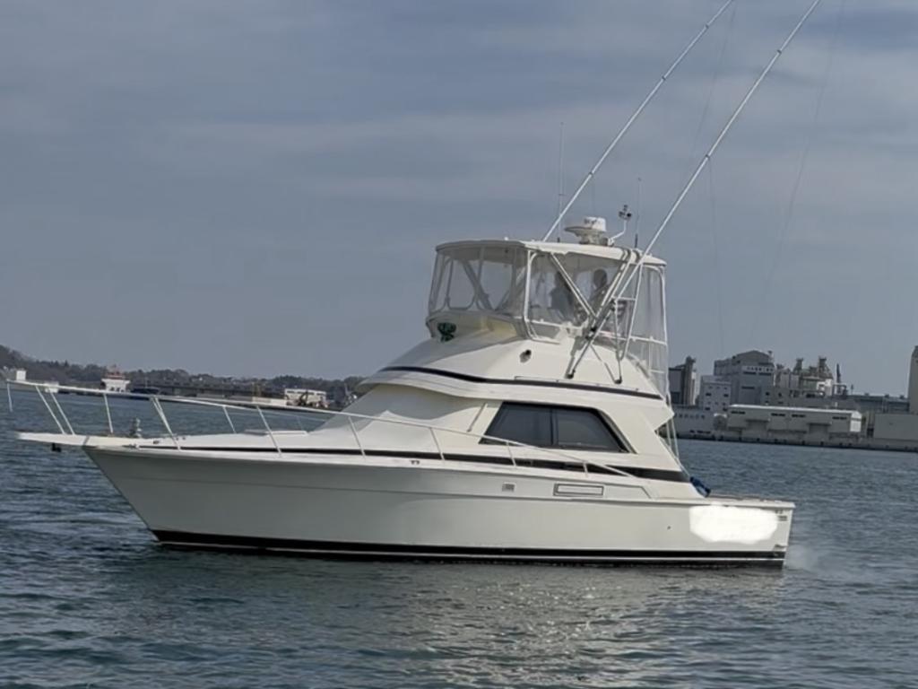 banner_091711-bertram-37-convertible