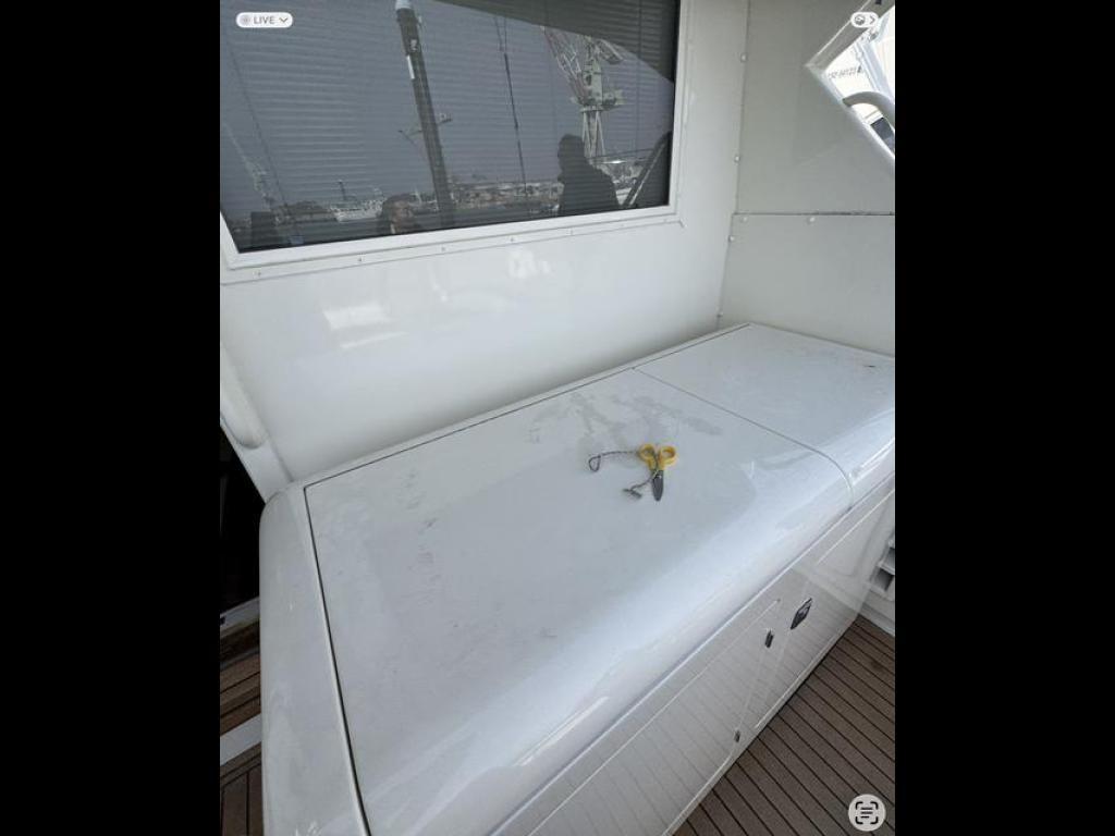 banner_091711-bertram-37-convertible