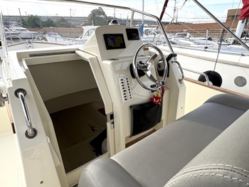 thumb_091755-rhea-marine-23-open