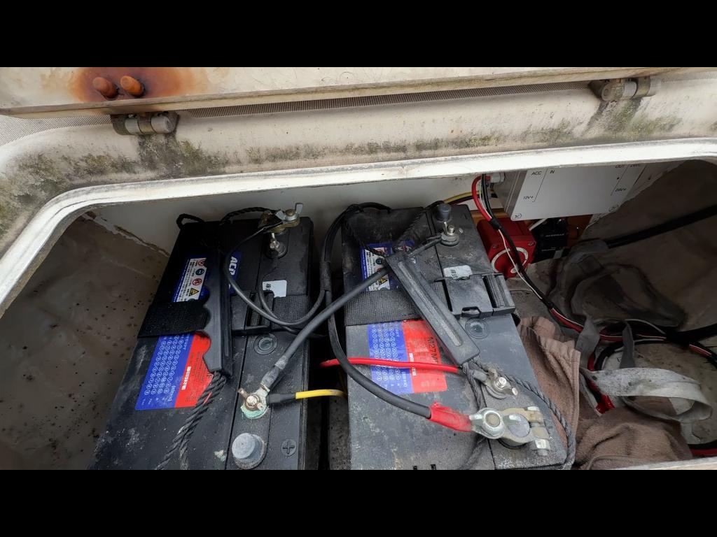 banner_091790-nissan-wing-fisher-23