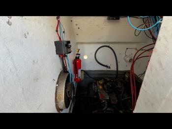 thumb_091806-yanmar-de25b