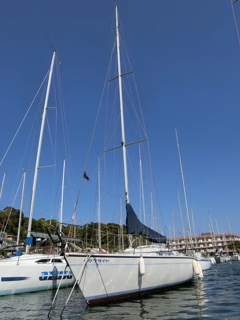 banner_091988-dehler-yachts-38