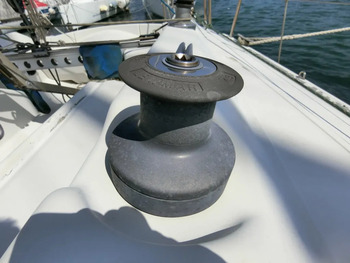 thumb_091988-dehler-yachts-38