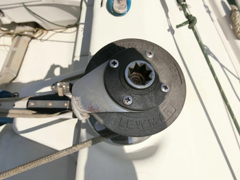 thumb_091988-dehler-yachts-38