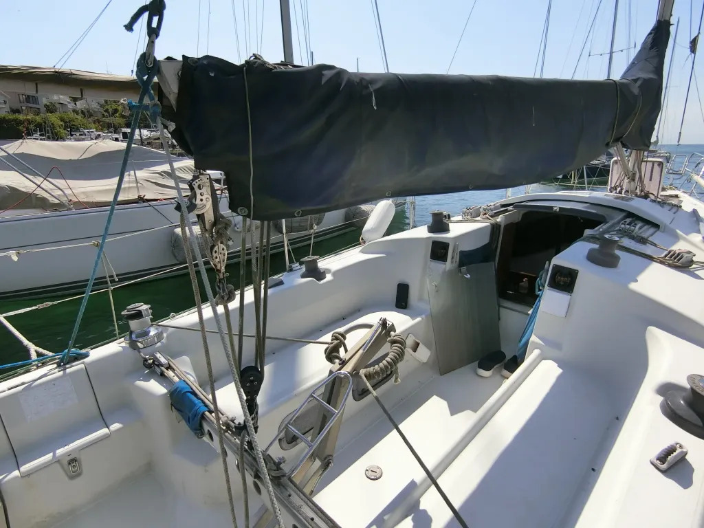 banner_091988-dehler-yachts-38
