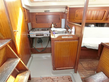 thumb_091988-dehler-yachts-38