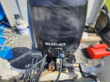 thumb_092005-mercury-marine-sea-bream-mf630