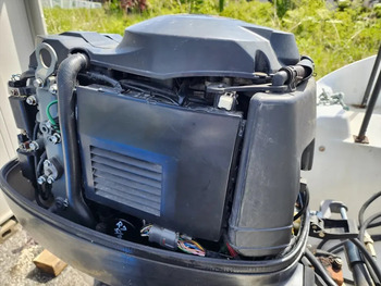 thumb_092005-mercury-marine-sea-bream-mf630