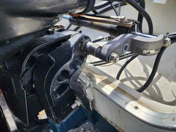 thumb_092005-mercury-marine-sea-bream-mf630