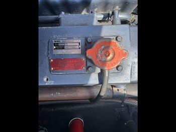 thumb_092025-yamaha-dx-32