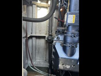 thumb_092025-yamaha-dx-32
