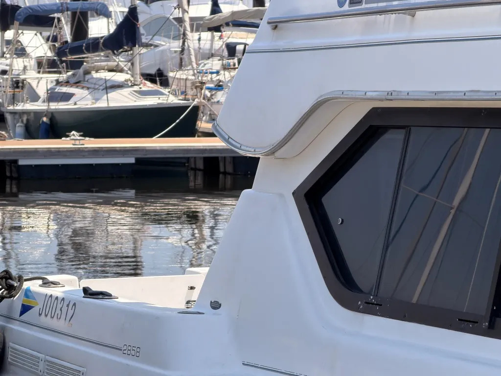 banner_092040-bayliner-2858-ciera