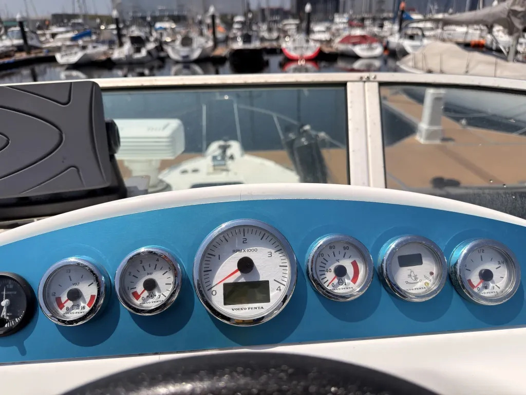 banner_092040-bayliner-2858-ciera
