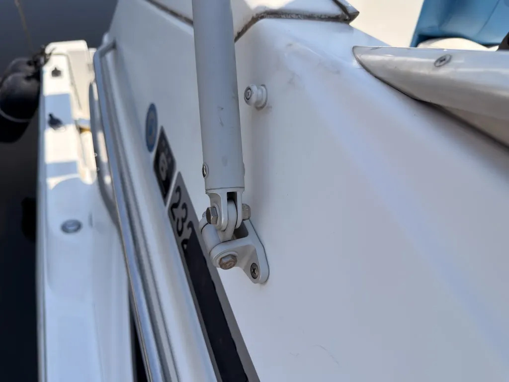 banner_092040-bayliner-2858-ciera