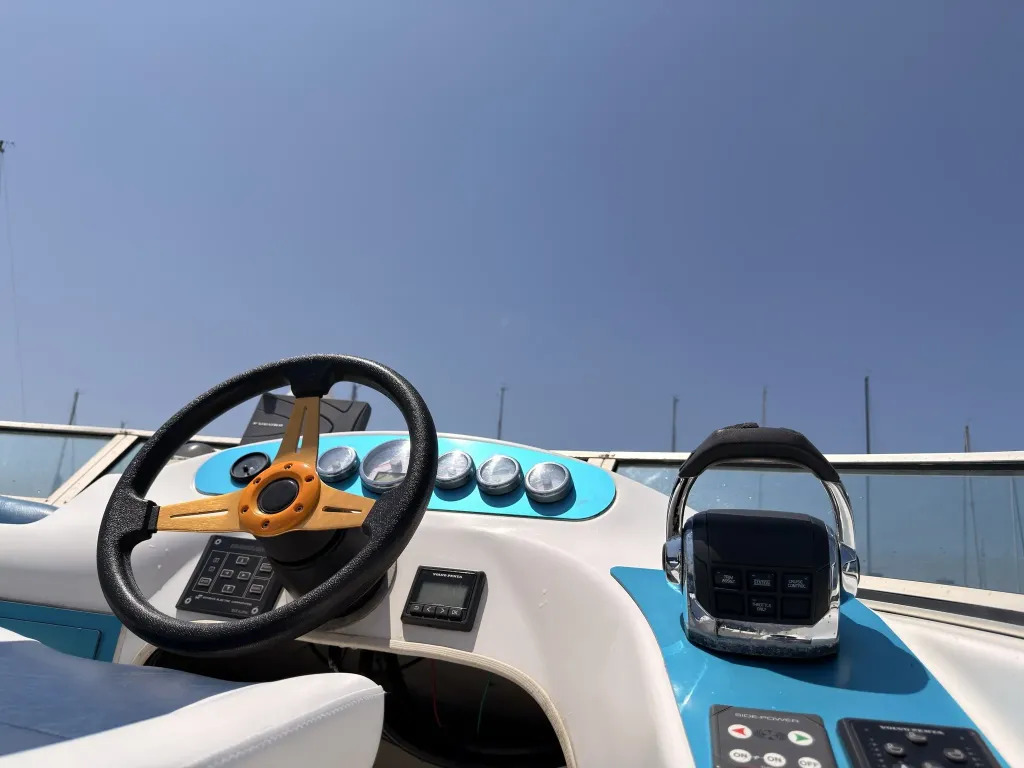 banner_092040-bayliner-2858-ciera