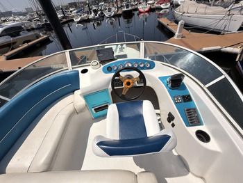 thumb_092040-bayliner-2858-ciera