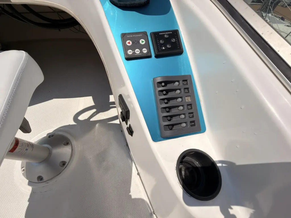 banner_092040-bayliner-2858-ciera