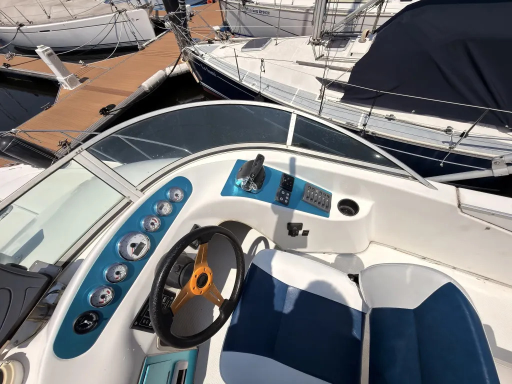 banner_092040-bayliner-2858-ciera