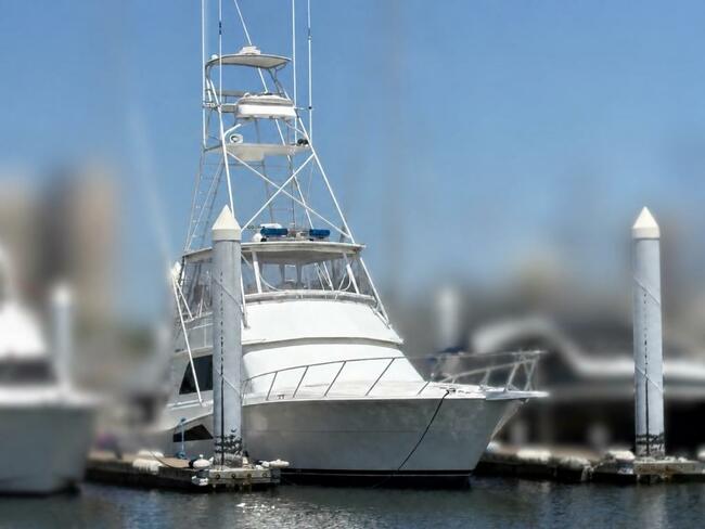medium_092070-viking-47-convertible
