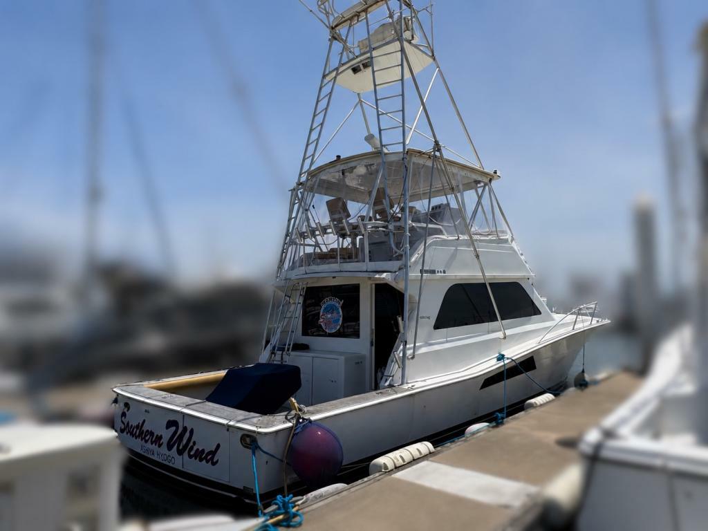 banner_092070-viking-47-convertible