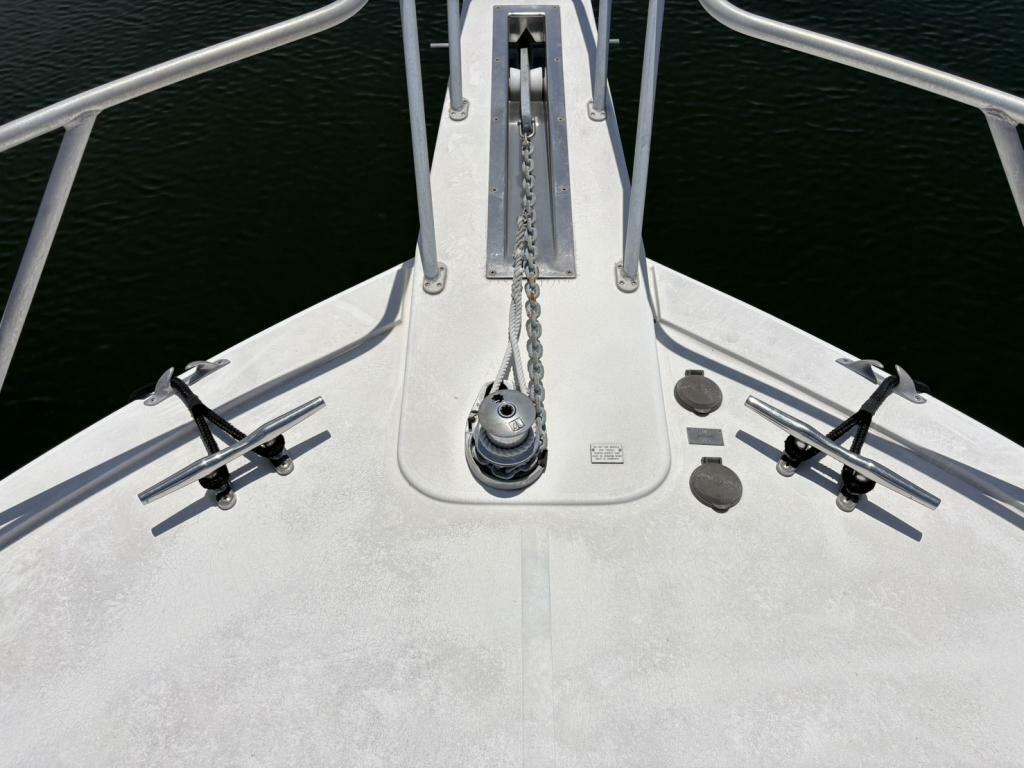banner_092070-viking-47-convertible