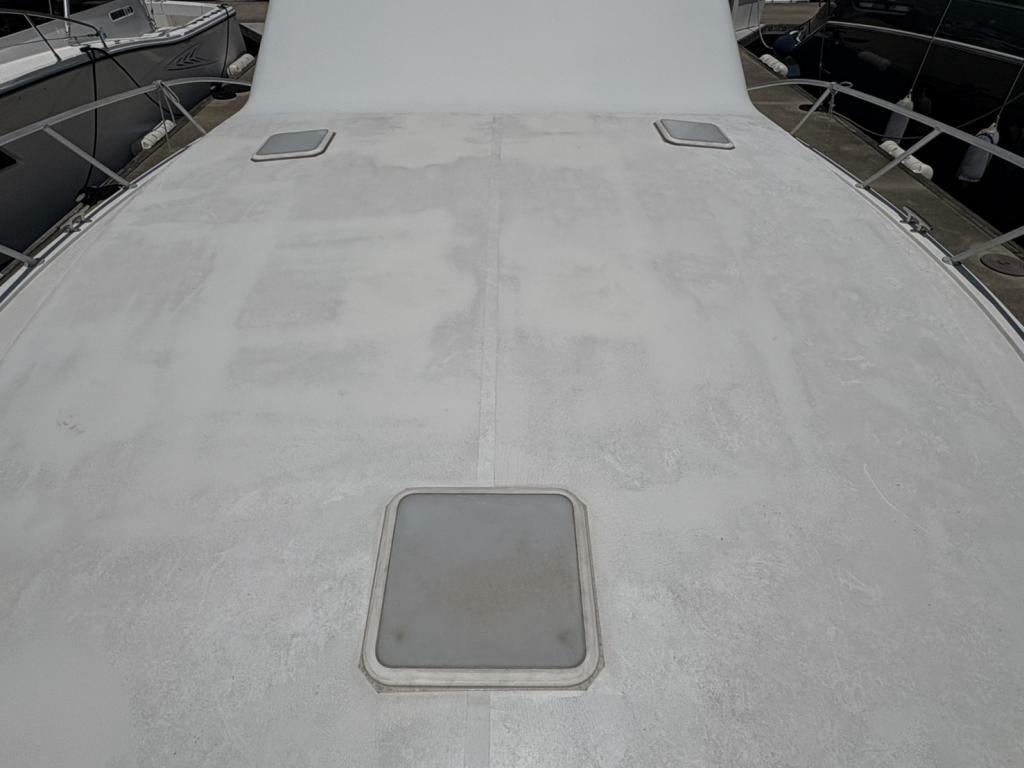 banner_092070-viking-47-convertible