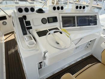 thumb_092070-viking-47-convertible