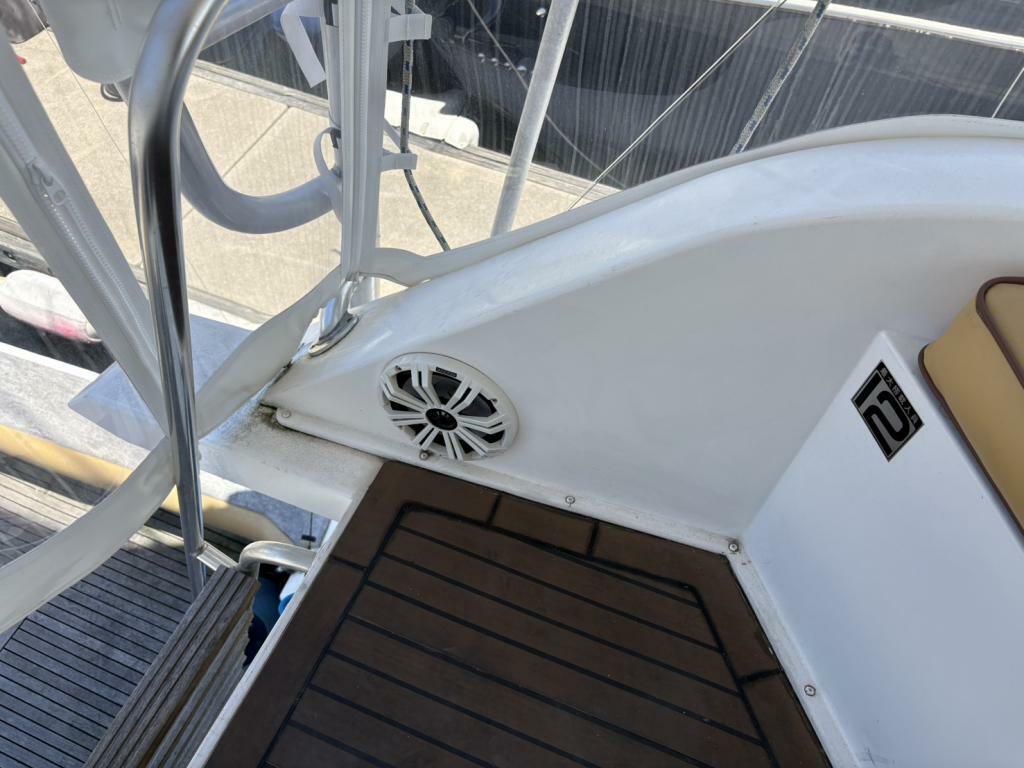 banner_092070-viking-47-convertible
