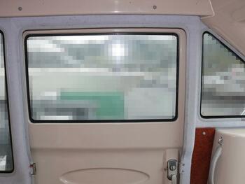 thumb_092137-nissan-sebrie-28