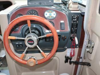 thumb_092137-nissan-sebrie-28