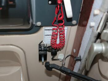 thumb_092137-nissan-sebrie-28