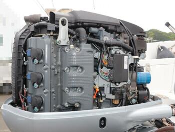 thumb_092137-nissan-sebrie-28