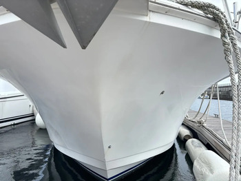 thumb_092194-cabo-47-flybridge-fs