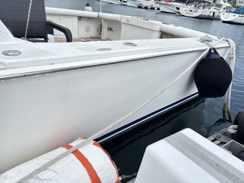 thumb_092194-cabo-47-flybridge-fs