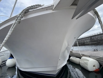 thumb_092194-cabo-47-flybridge-fs