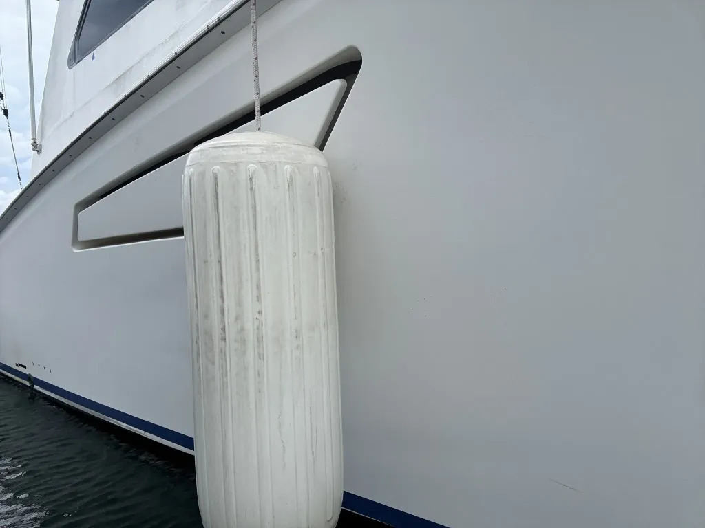 banner_092194-cabo-47-flybridge-fs