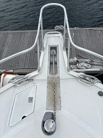 thumb_092194-cabo-47-flybridge-fs