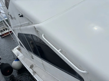 thumb_092194-cabo-47-flybridge-fs