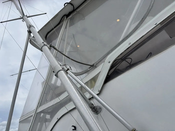 thumb_092194-cabo-47-flybridge-fs