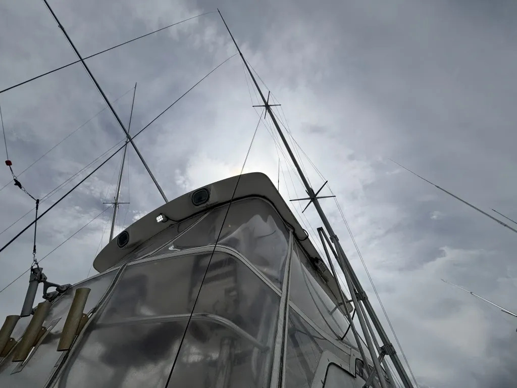 banner_092194-cabo-47-flybridge-fs
