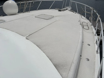 thumb_092194-cabo-47-flybridge-fs