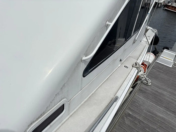 thumb_092194-cabo-47-flybridge-fs