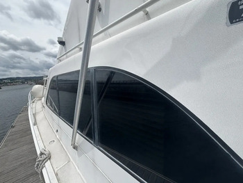 thumb_092194-cabo-47-flybridge-fs
