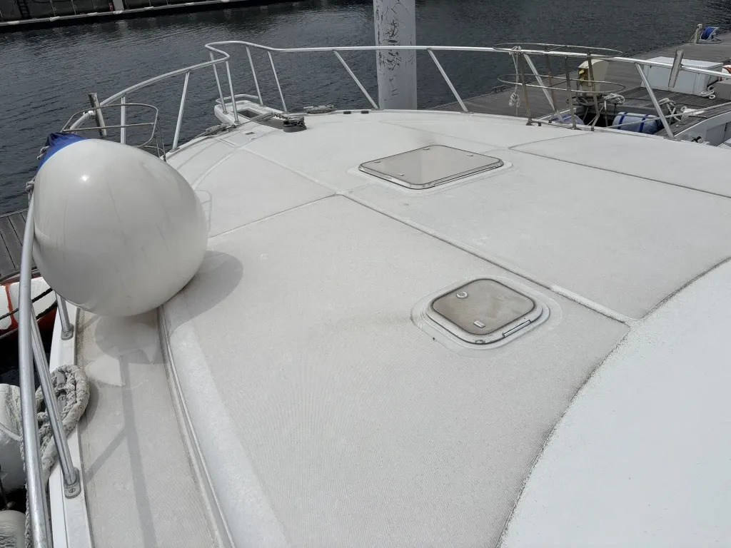 banner_092194-cabo-47-flybridge-fs