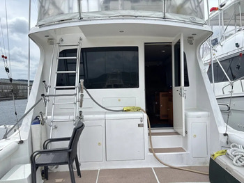 thumb_092194-cabo-47-flybridge-fs