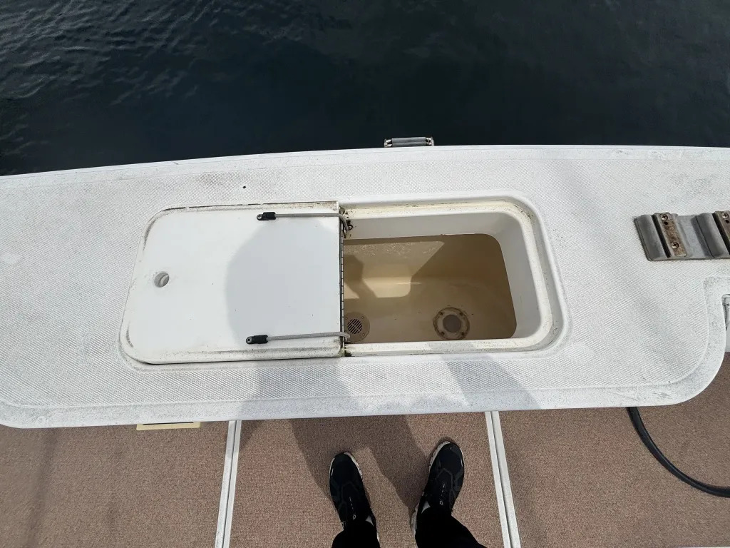 banner_092194-cabo-47-flybridge-fs