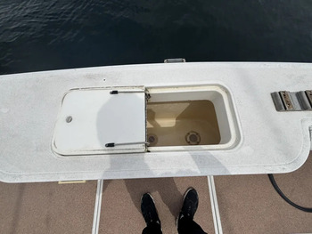 thumb_092194-cabo-47-flybridge-fs