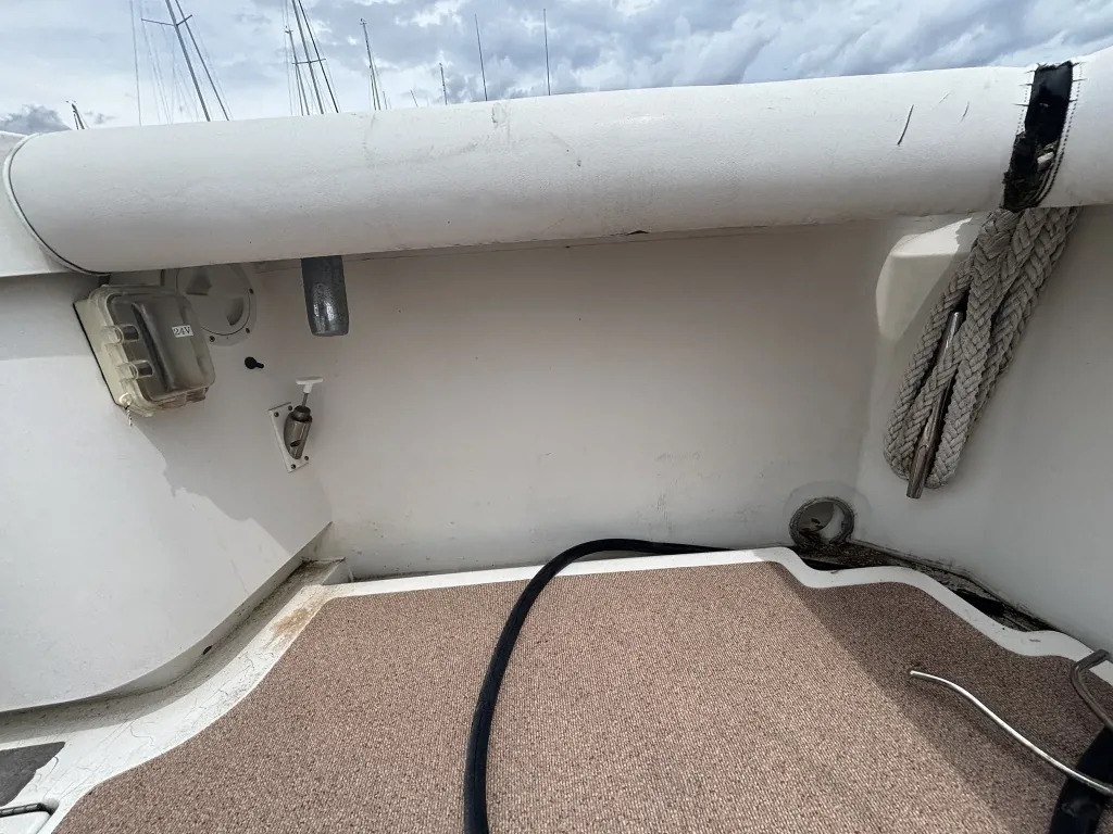 banner_092194-cabo-47-flybridge-fs