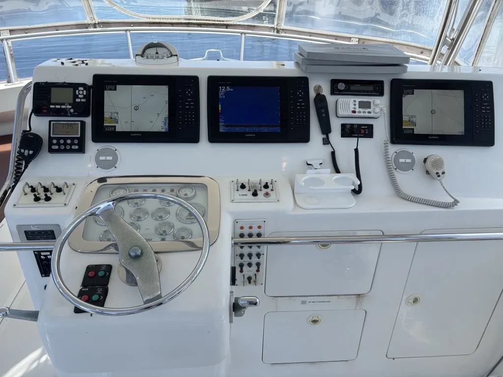 banner_092194-cabo-47-flybridge-fs