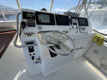 thumb_092194-cabo-47-flybridge-fs